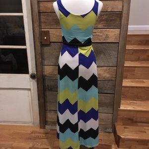 J for Justify Dresses - J for Justify chevron maxi, scoop neck, sz Medium J for Justify Dresses - J for Justify chevron maxi, scoop neck, sz Medium